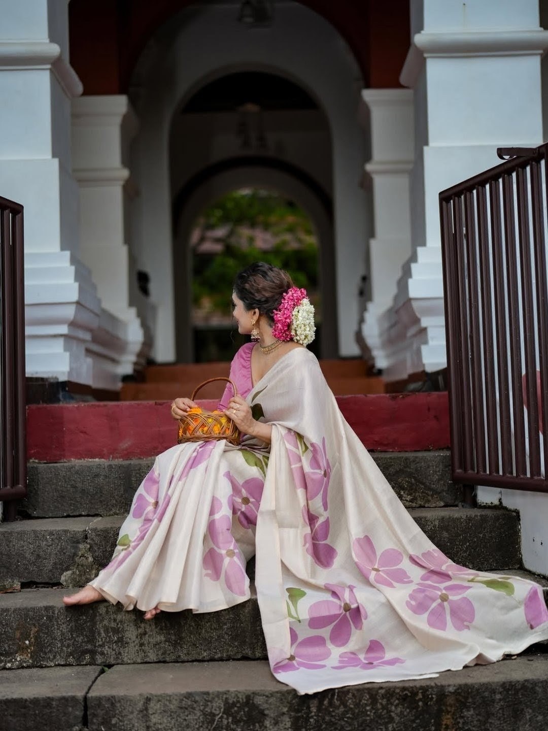 Beige & Lavender Floral Digital Print Linen Tissue Silk Designer Saree with Blouse