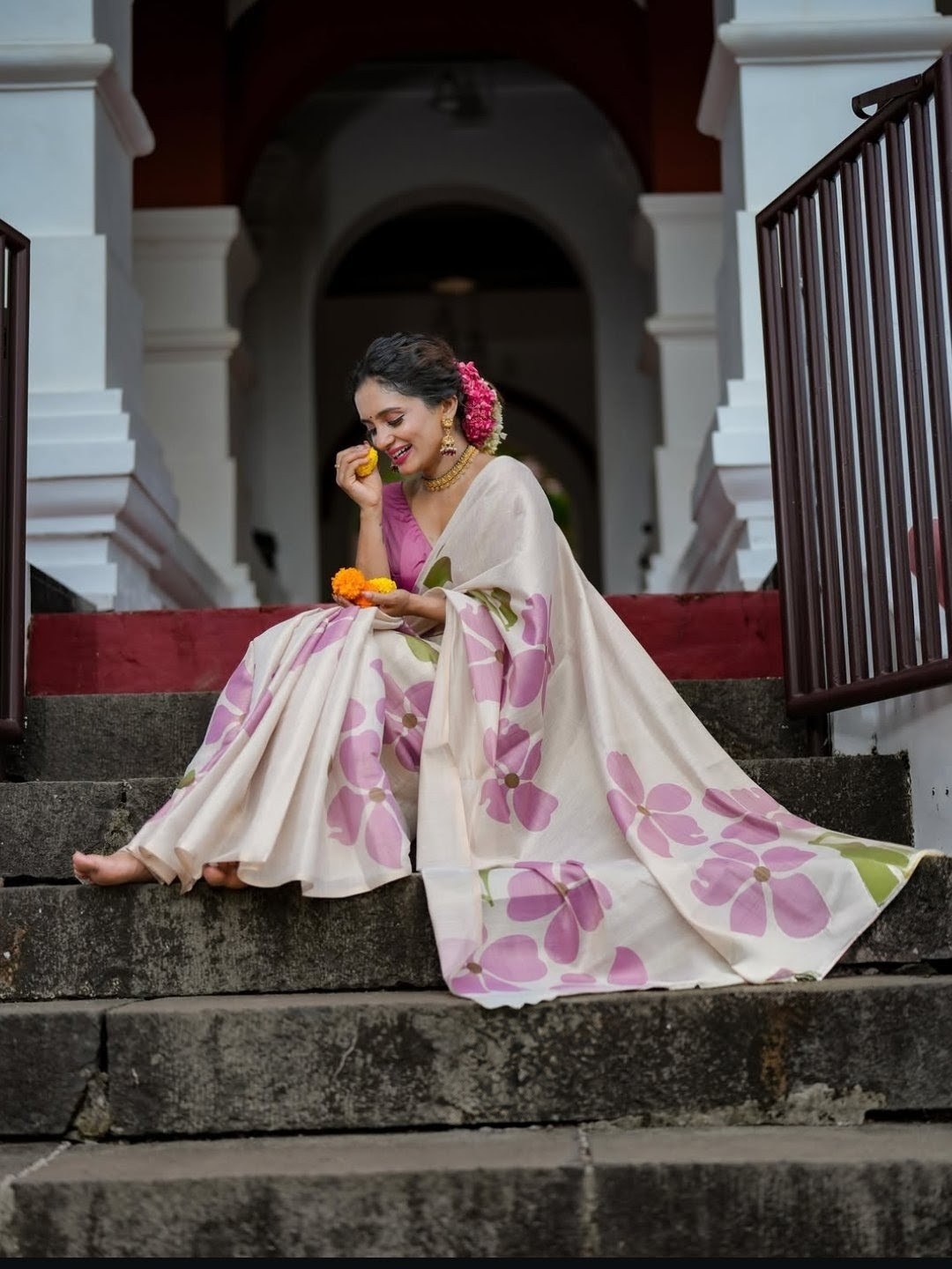 Beige & Lavender Floral Digital Print Linen Tissue Silk Designer Saree with Blouse